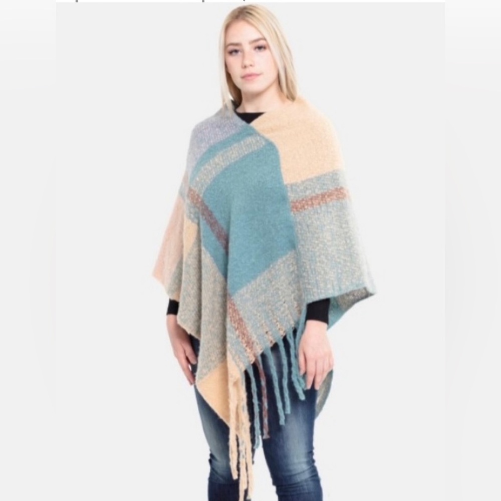 Styline Soft Knit Poncho NWT